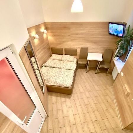 Невеликі Апартаменти-Смарт В Центральній Частині Біля Тц Магнус Lviv Bagian luar foto